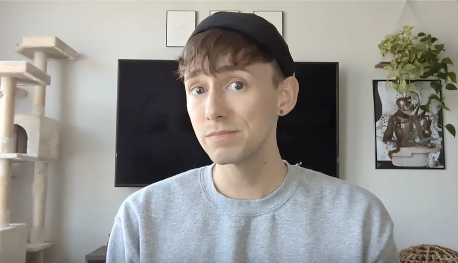 EMBiz: Pros and Cons of #Hashtags