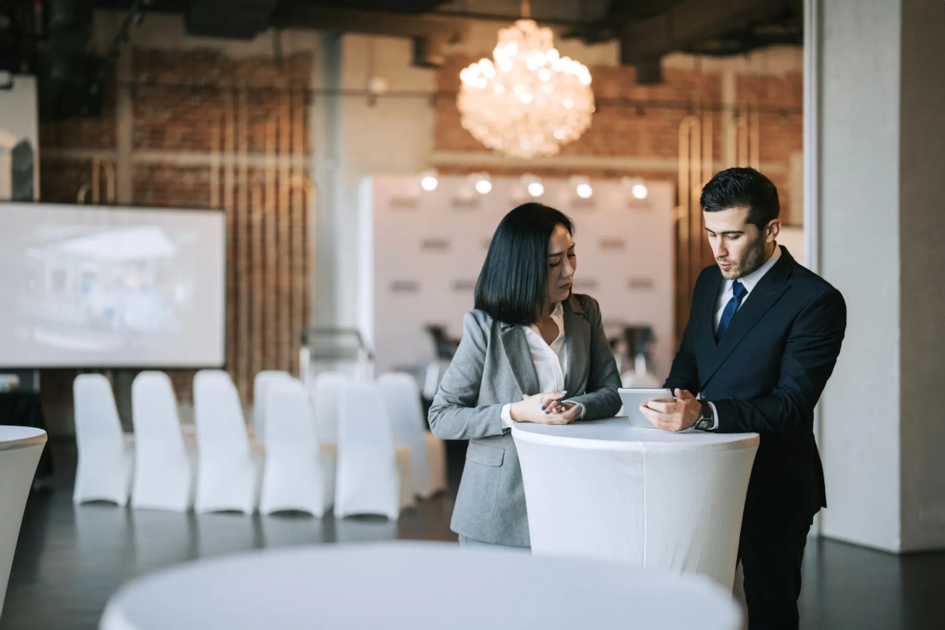 Looking Beyond Attendance: Mastering Event ROI Measurement for Business Growth