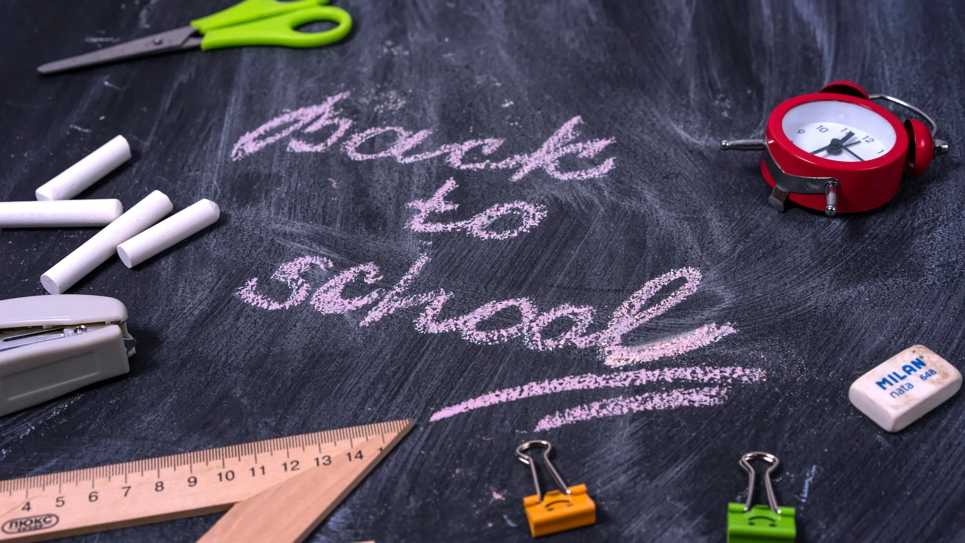 From Direct to Downright Deranged: Email Subject Line Ideas for Back to School
