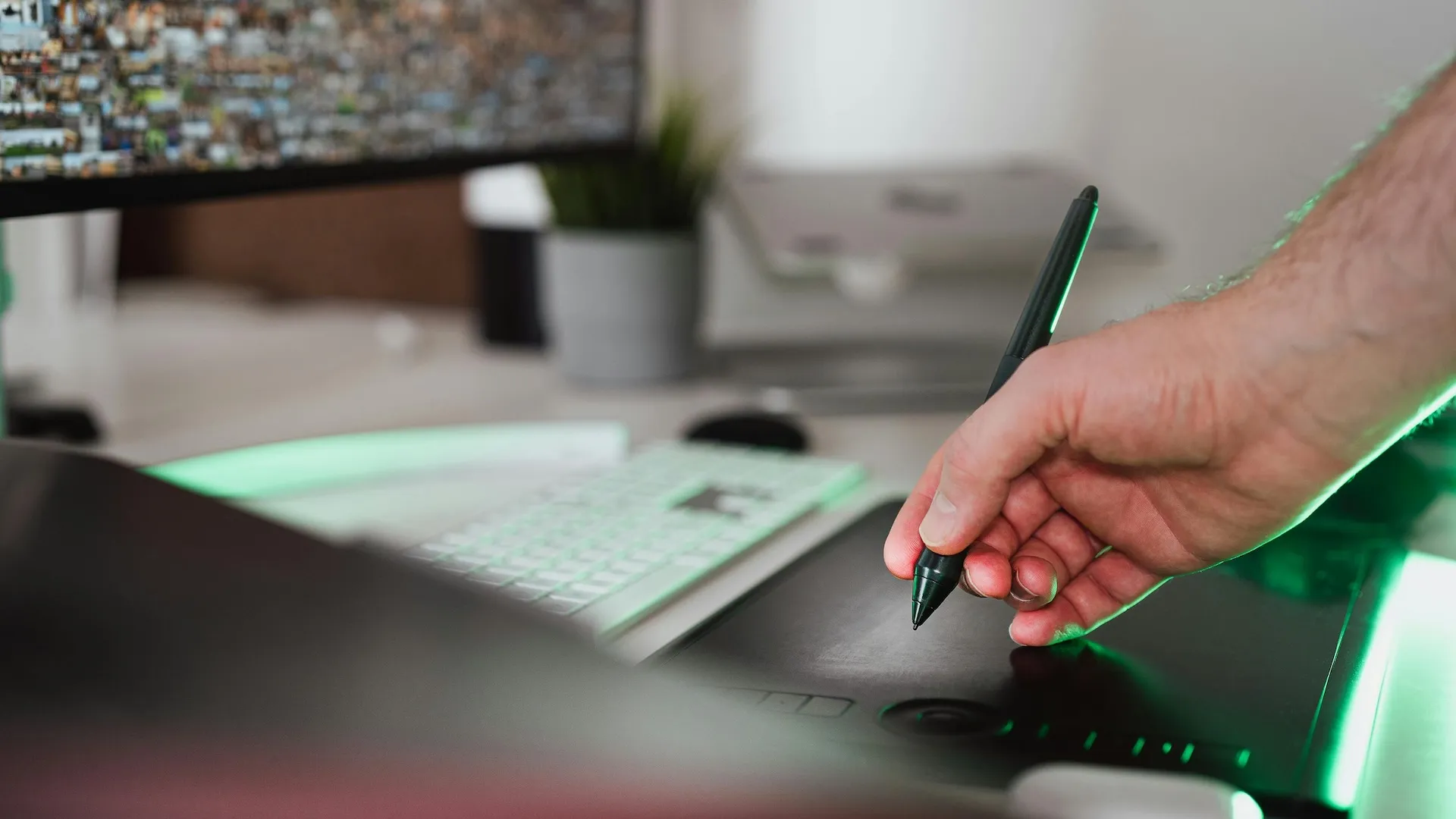 Dynamic Brand Marks Make for More Expansive (and Scalable) Brands